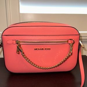 Michael Kors Jet Set Large Crossbody Bag